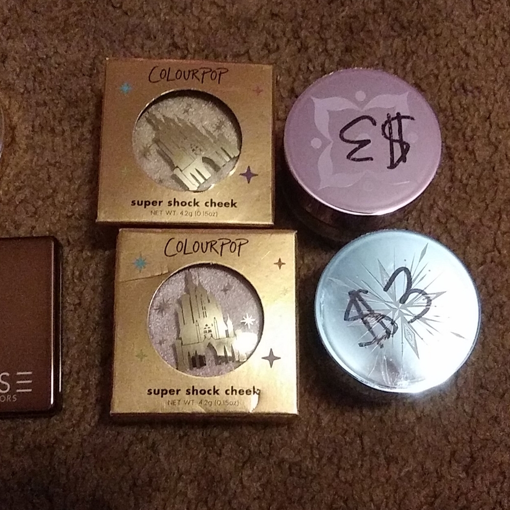 Multiple makeup bundle - Picture 2 of 3